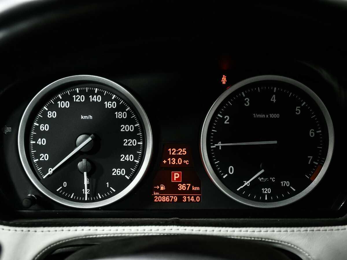 Б/У БМВ Икс6 2011 года. Фото: #9