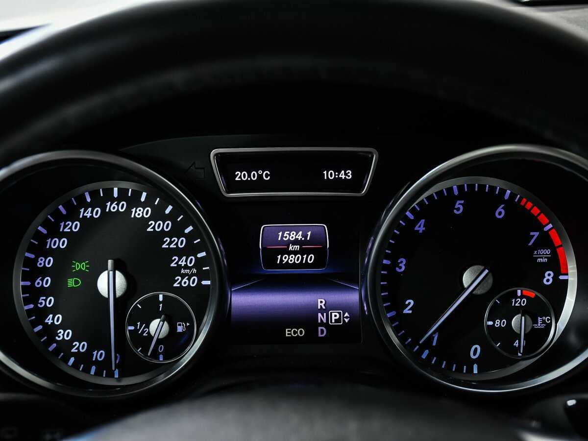 Б/У Мерседес-Бенц ГЛ-Класс 2014 года. Фото: #9