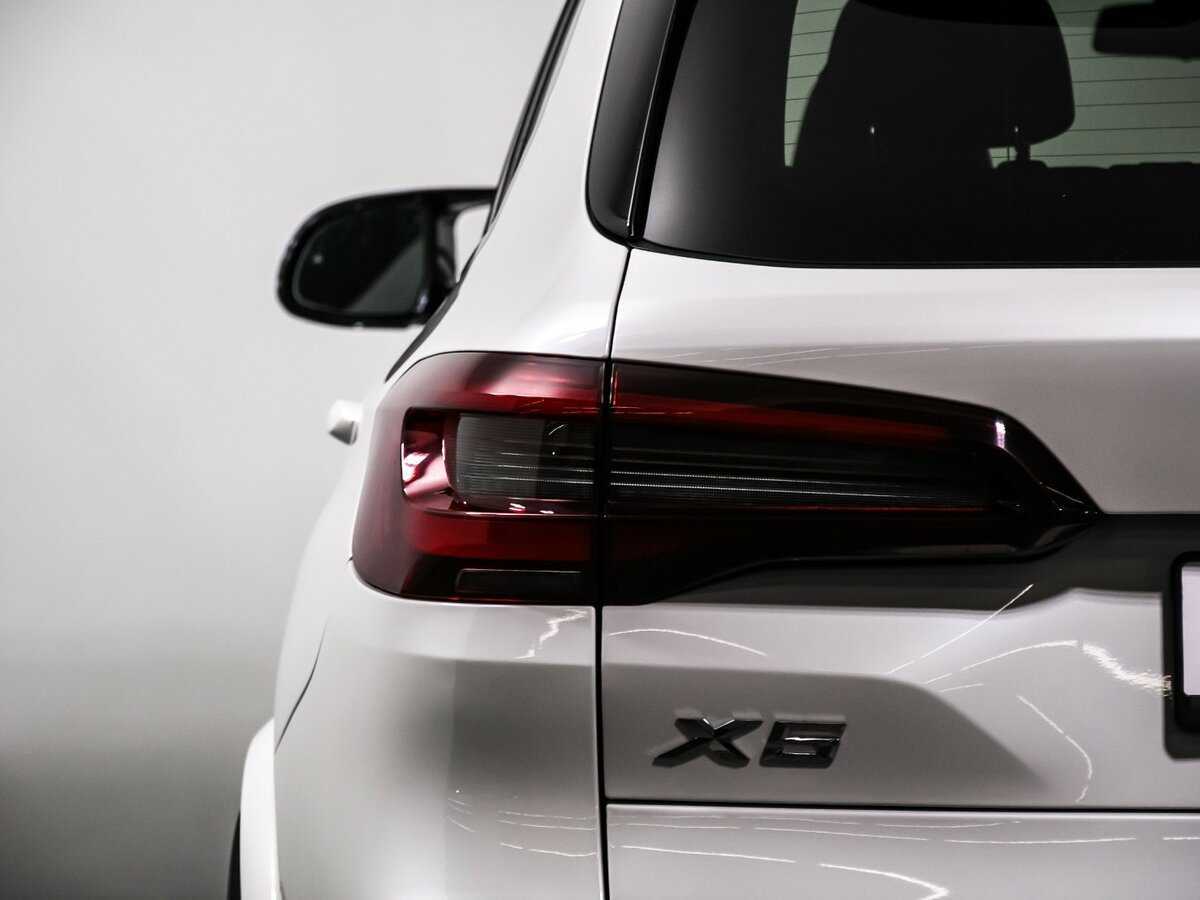 Б/У БМВ Икс5 2022 года. Фото: #12