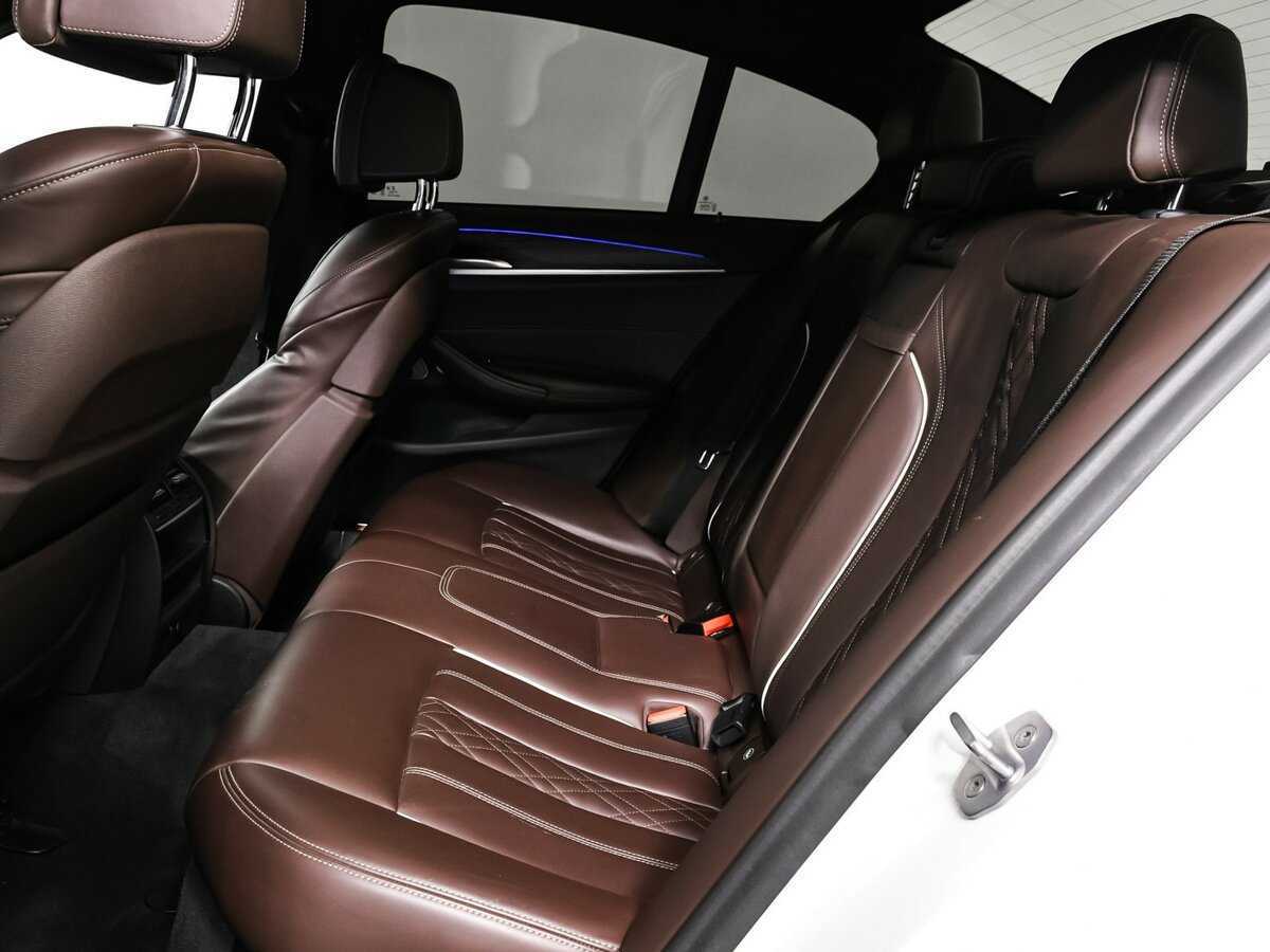 Б/У БМВ 5 серии 2018 года. Фото: #12