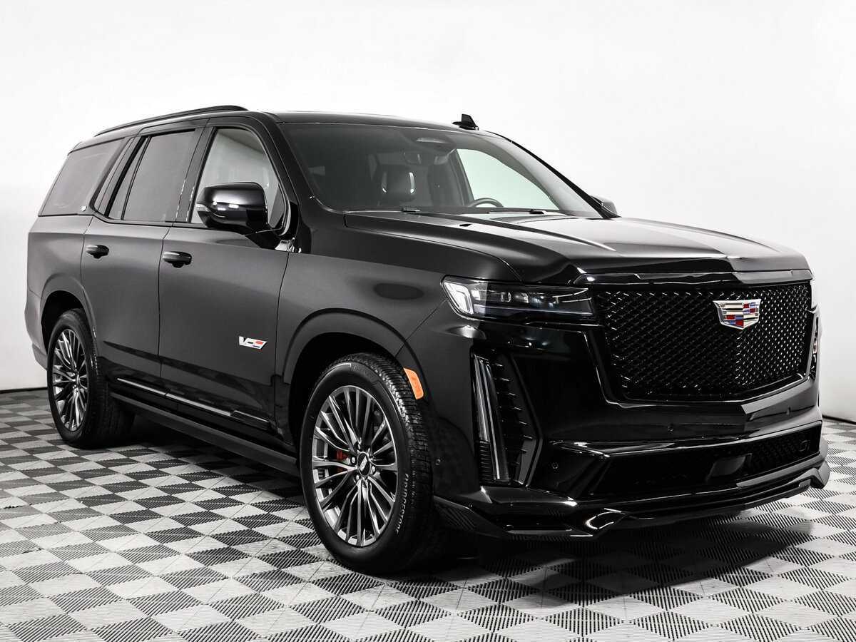 Б/У Кадиллак Escalade-V 2022 года. Фото: #2