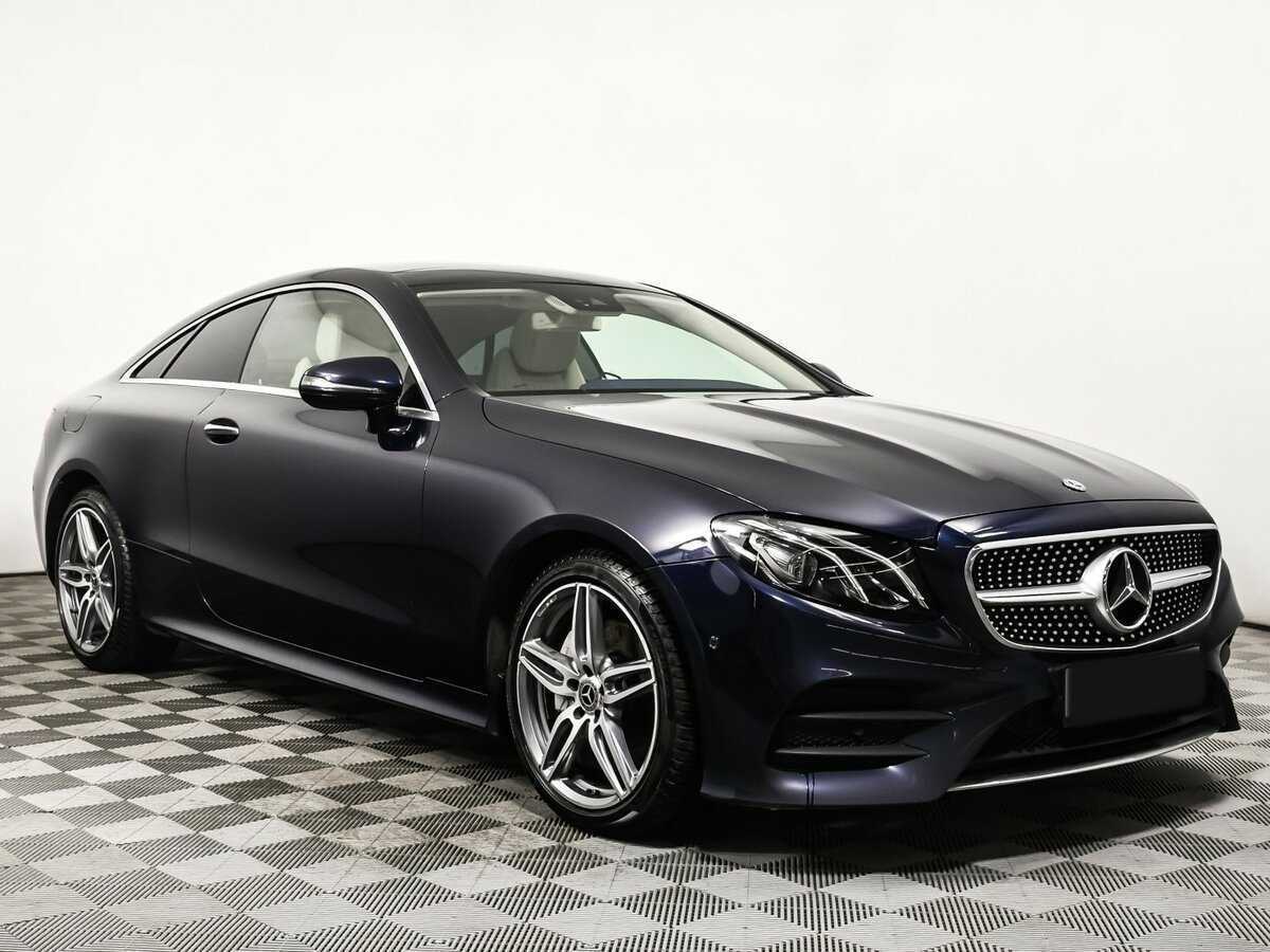 Б/У Мерседес-Бенц Е-Класс 2018 года. Фото: #2