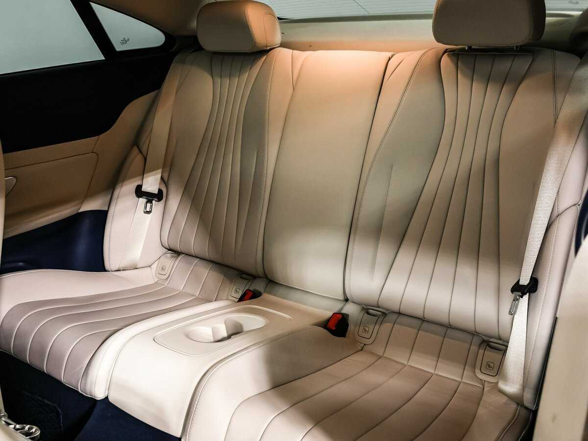 Б/У Мерседес-Бенц Е-Класс 2018 года. Фото: #12