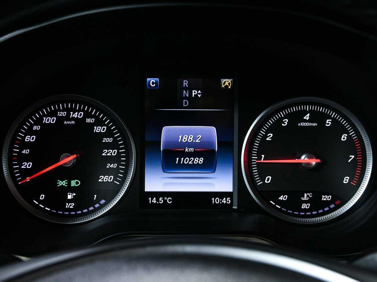 Б/У Мерседес-Бенц ГЛЦ 2018 года. Фото: #9