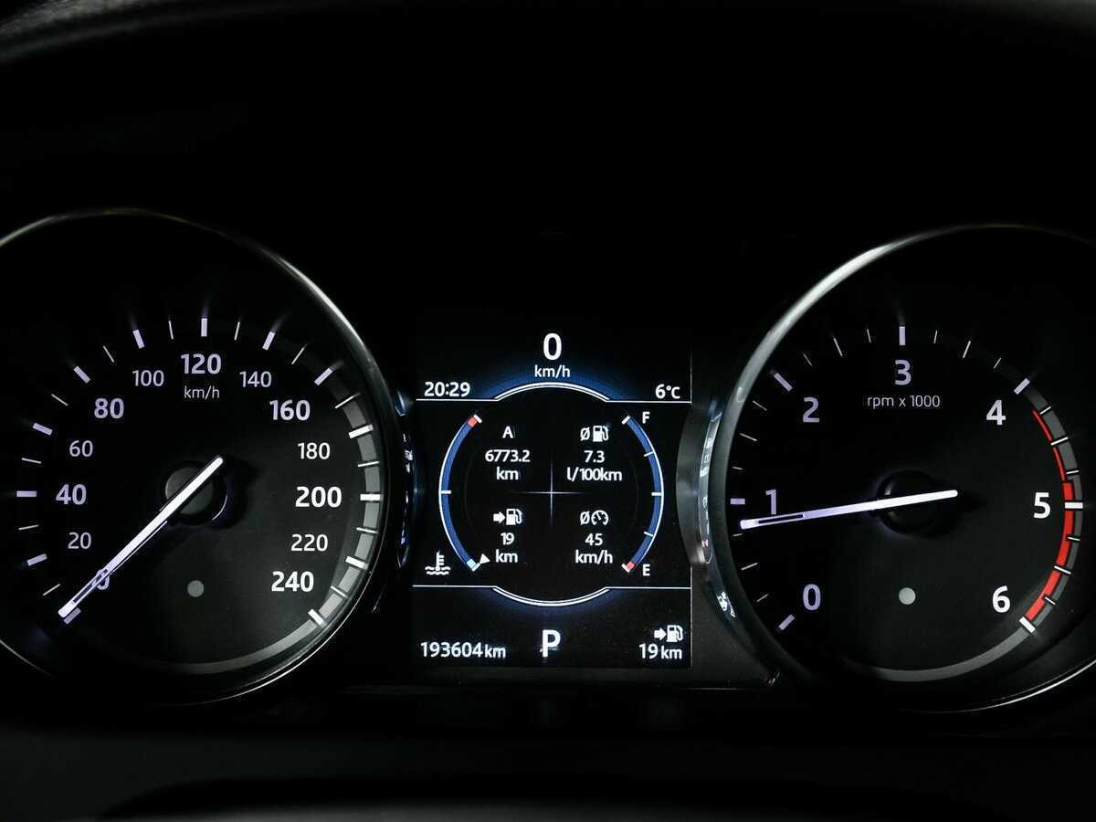 Б/У Лэнд Ровер Дискавери Спорт 2016 года. Фото: #7