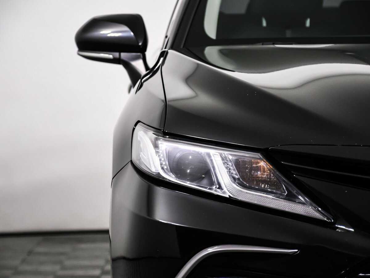 Б/У Тойота Камри 2022 года. Фото: #14