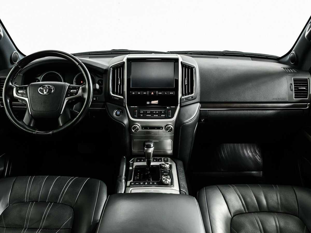 Б/У Тойота Лэнд Крузер 2020 года. Фото: #10