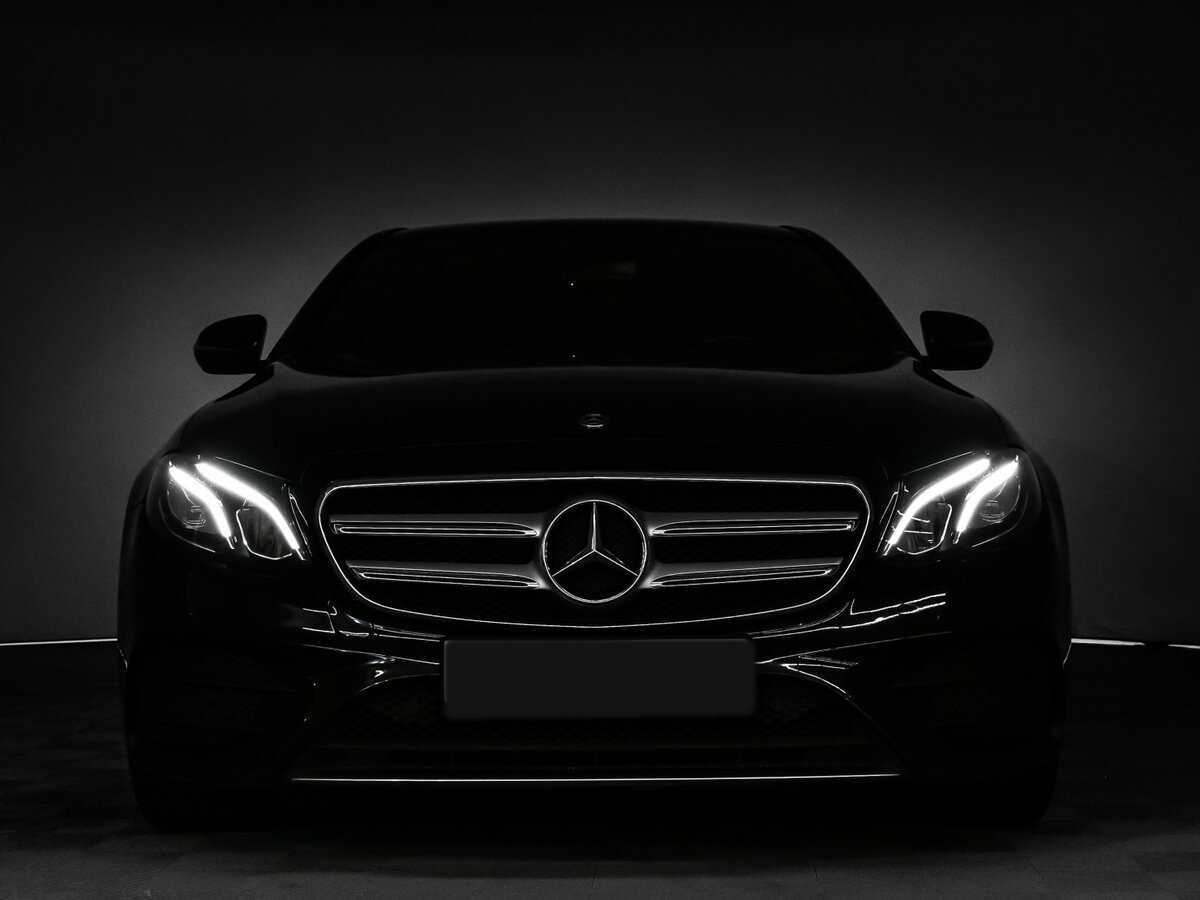 Б/У Мерседес-Бенц Е-Класс 2020 года. Фото: #18