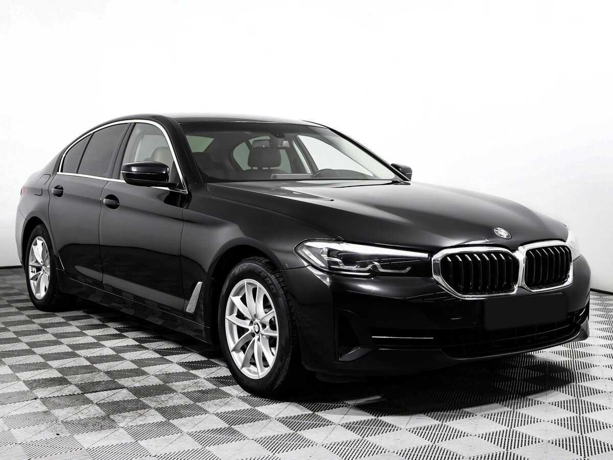 Б/У БМВ 5 серии 2020 года. Фото: #2