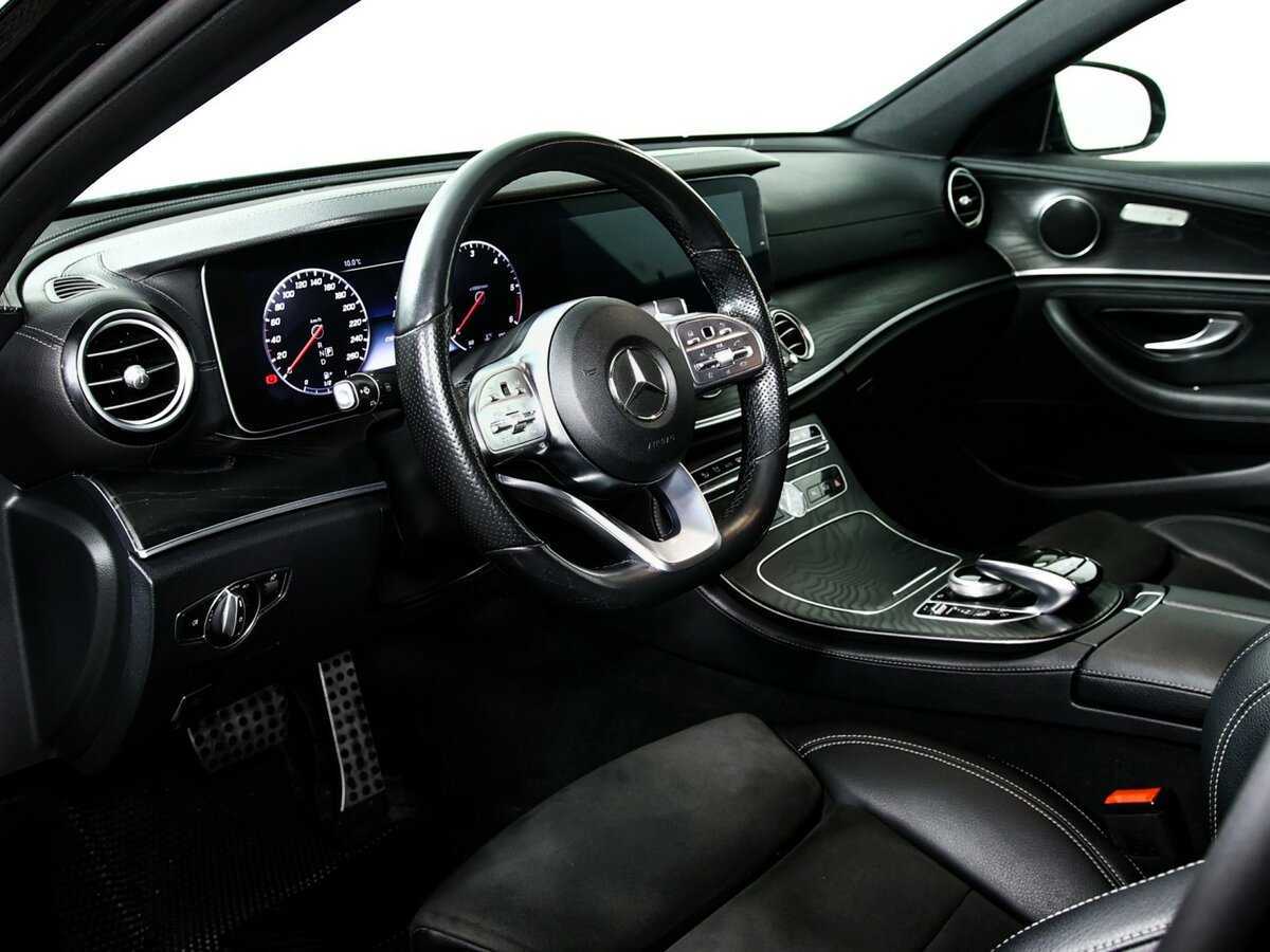 Б/У Мерседес-Бенц Е-Класс 2019 года. Фото: #9