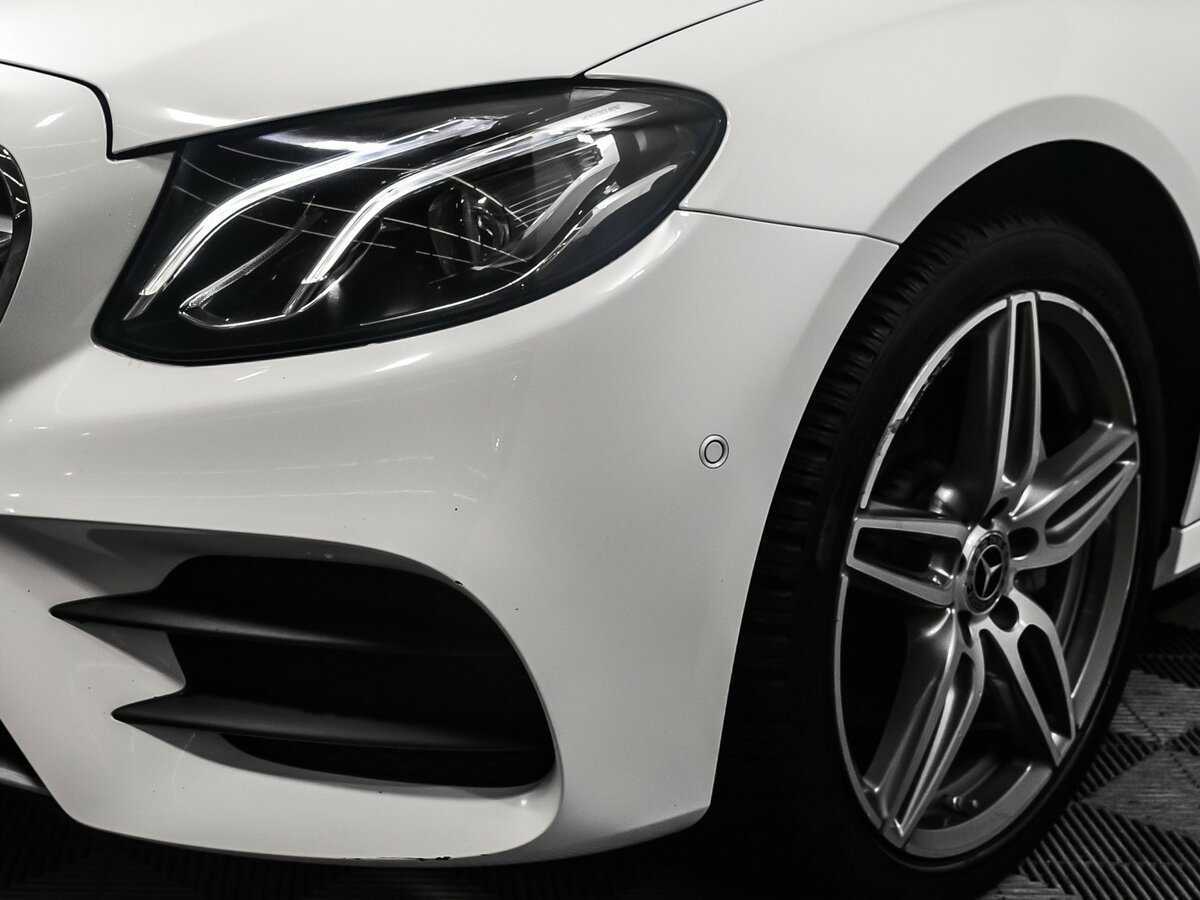 Б/У Мерседес-Бенц Е-Класс 2018 года. Фото: #13