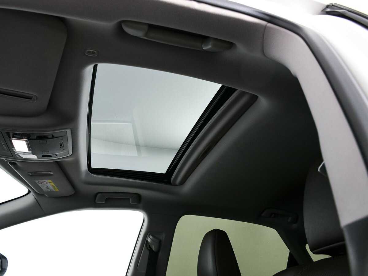 Б/У Лексус Р-Икс 2016 года. Фото: #13