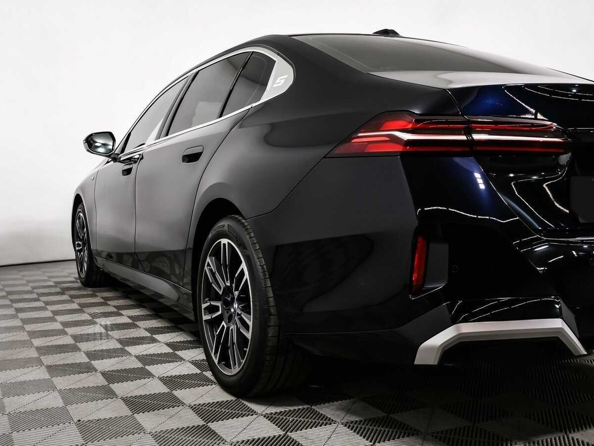 Б/У БМВ 5 серии 2024 года. Фото: #17