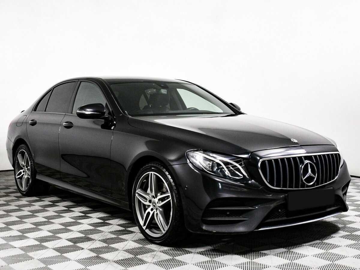 Б/У Мерседес-Бенц Е-Класс 2019 года. Фото: #2