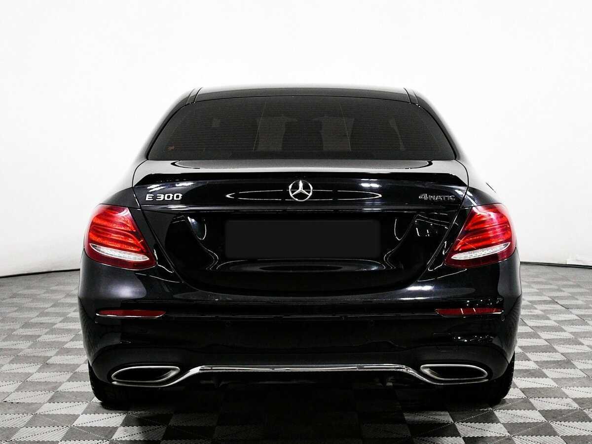 Б/У Мерседес-Бенц Е-Класс 2019 года. Фото: #5