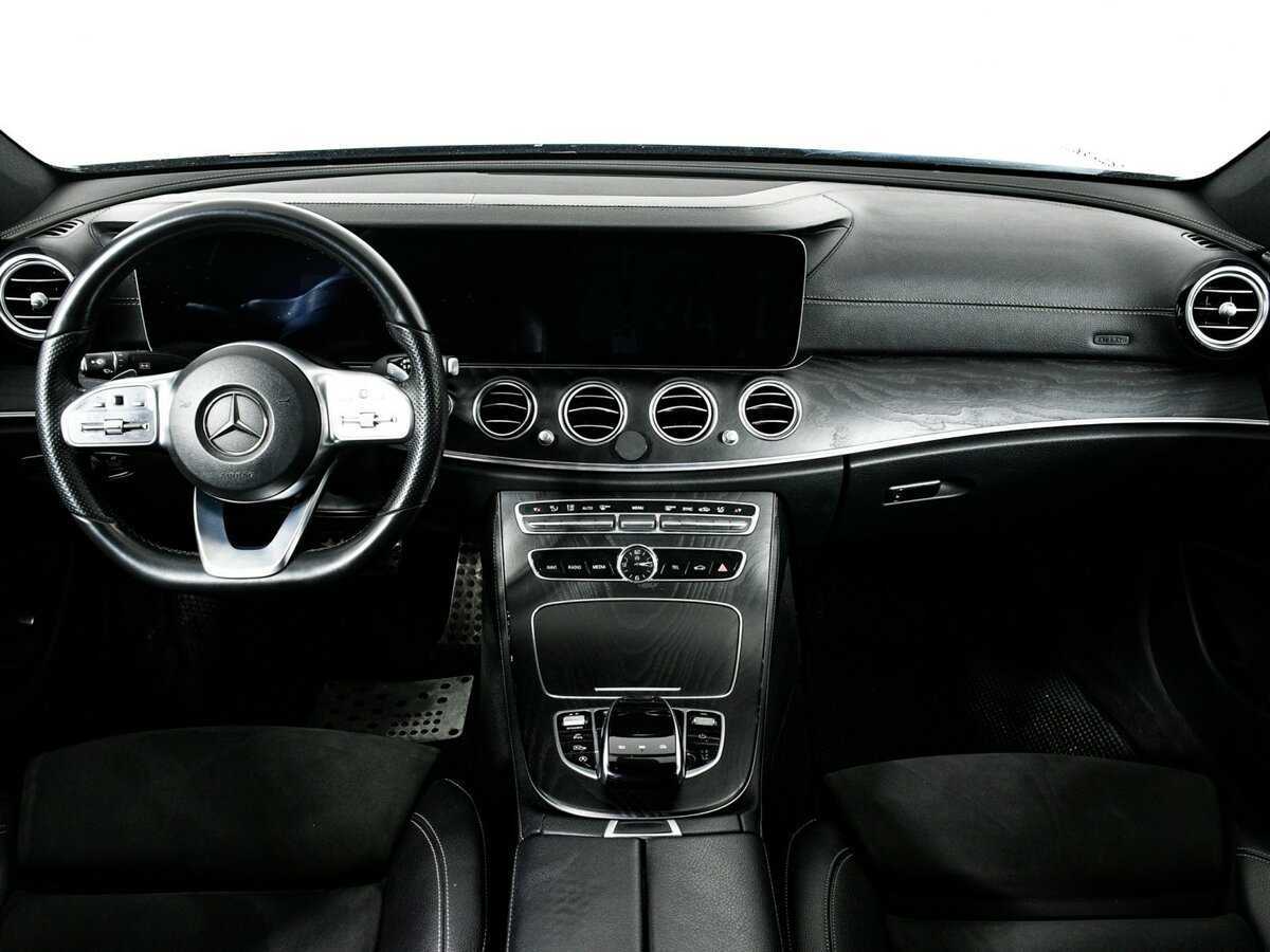 Б/У Мерседес-Бенц Е-Класс 2019 года. Фото: #10