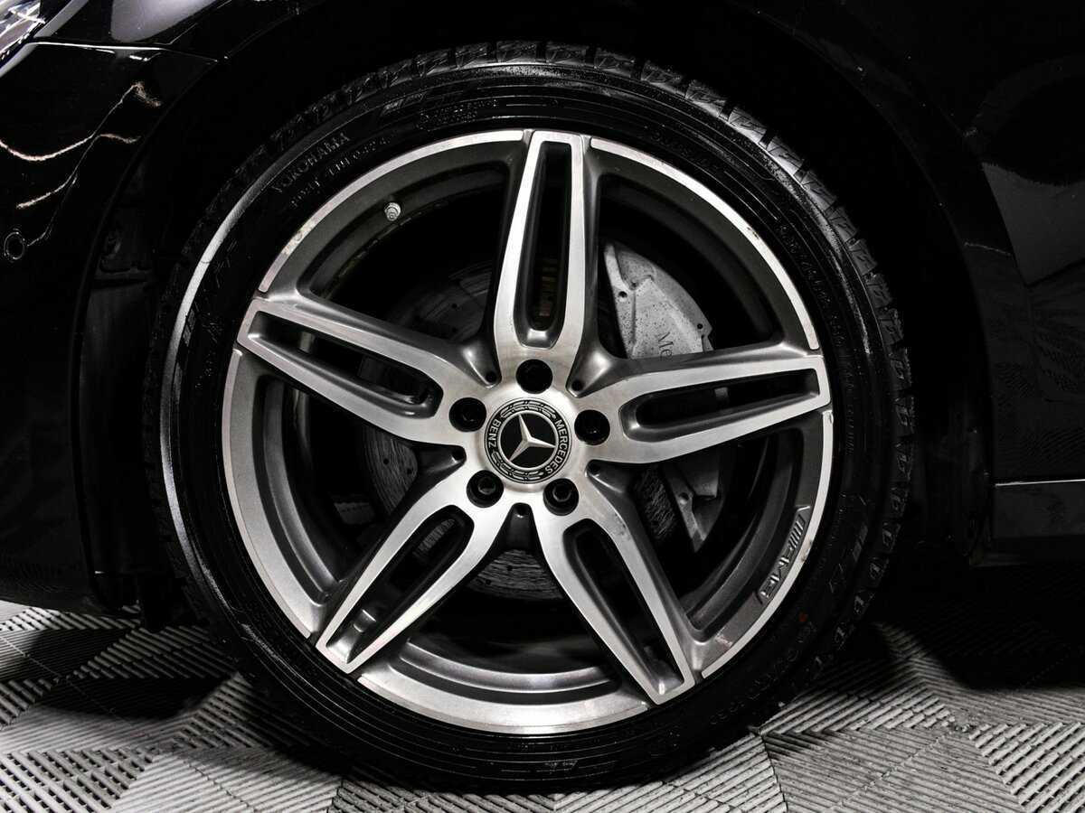 Б/У Мерседес-Бенц Е-Класс 2019 года. Фото: #15