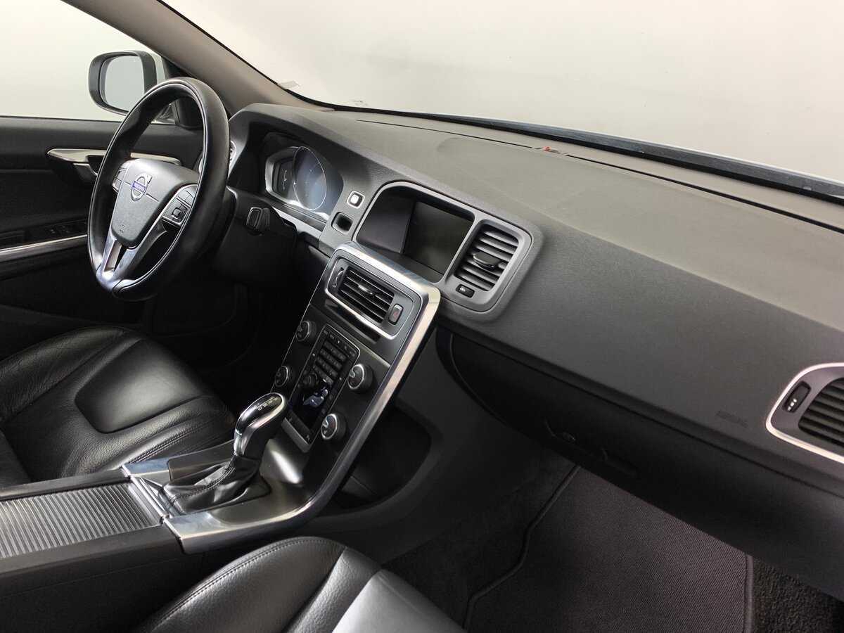 Б/У Вольво С60 2013 года. Фото: #12