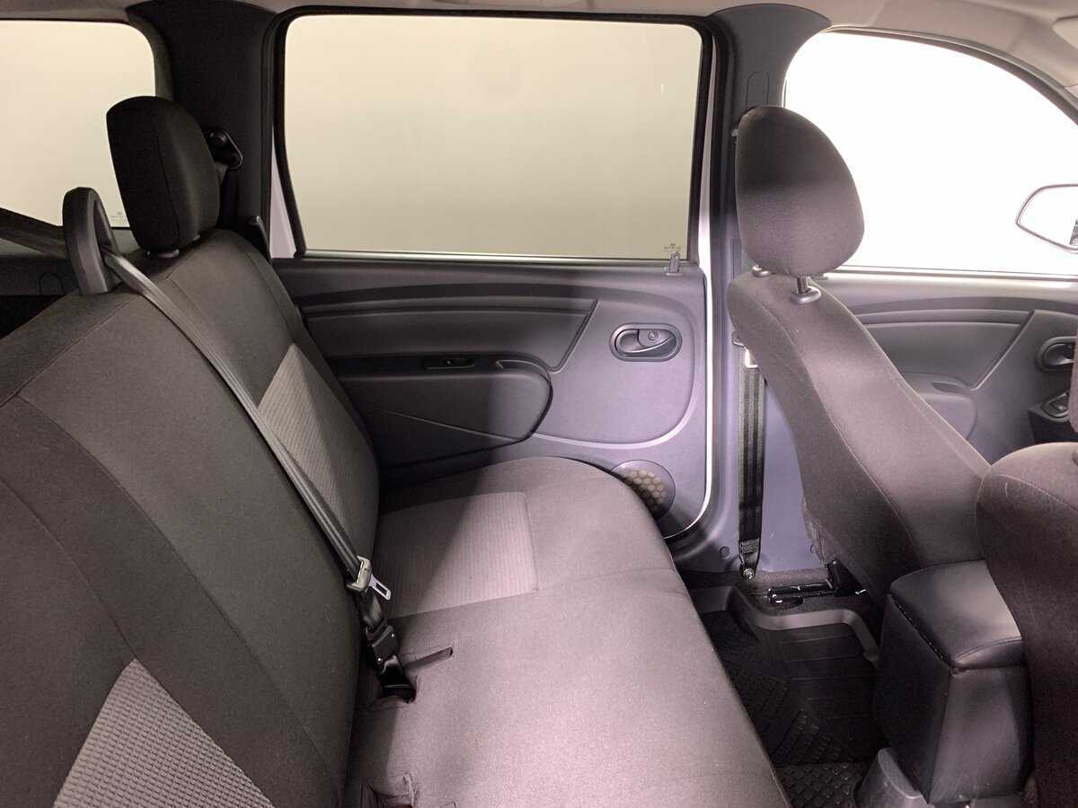 Б/У Лада (ВАЗ) Ларгус 2024 года. Фото: #15