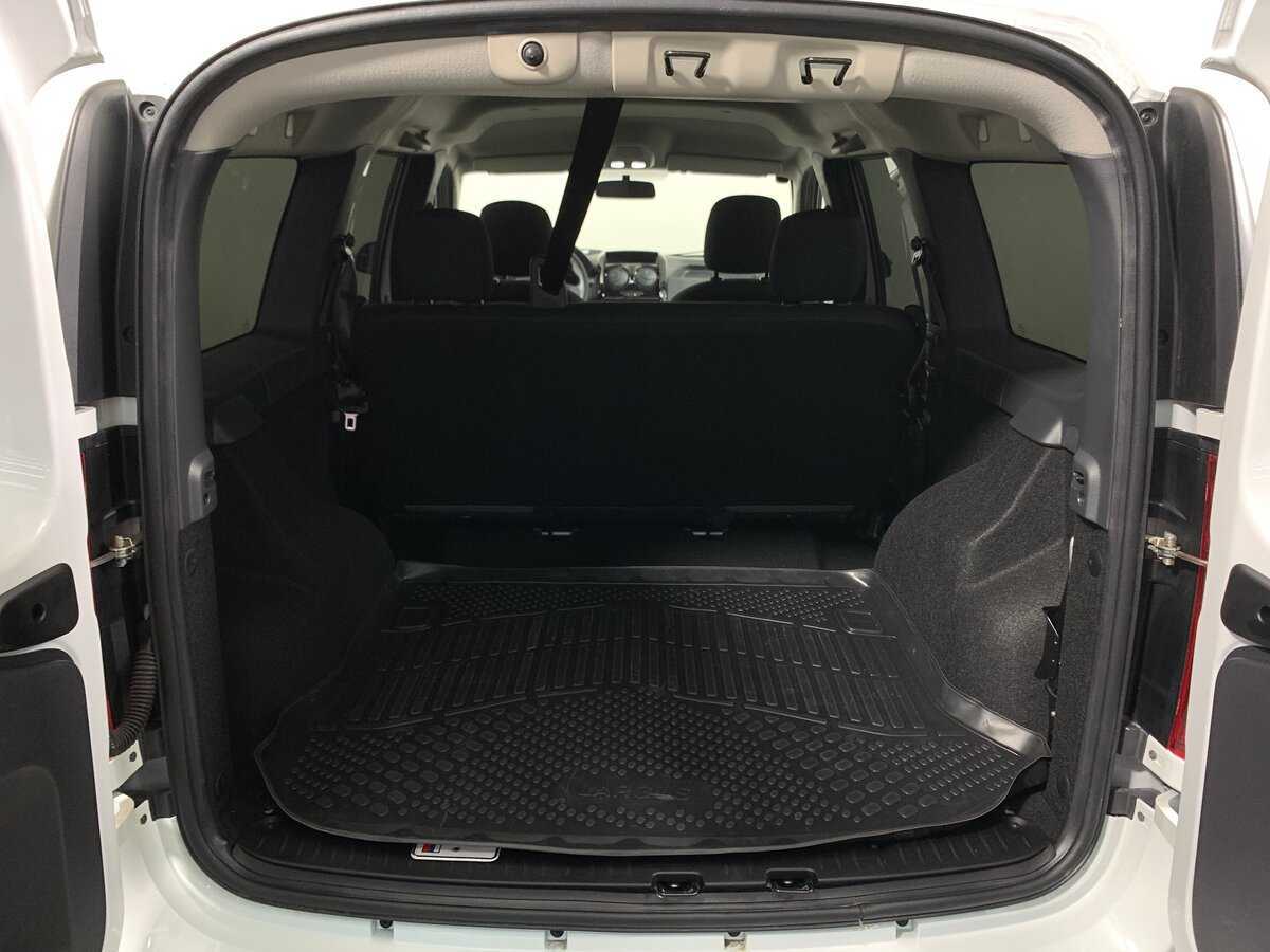 Б/У Лада (ВАЗ) Ларгус 2024 года. Фото: #17