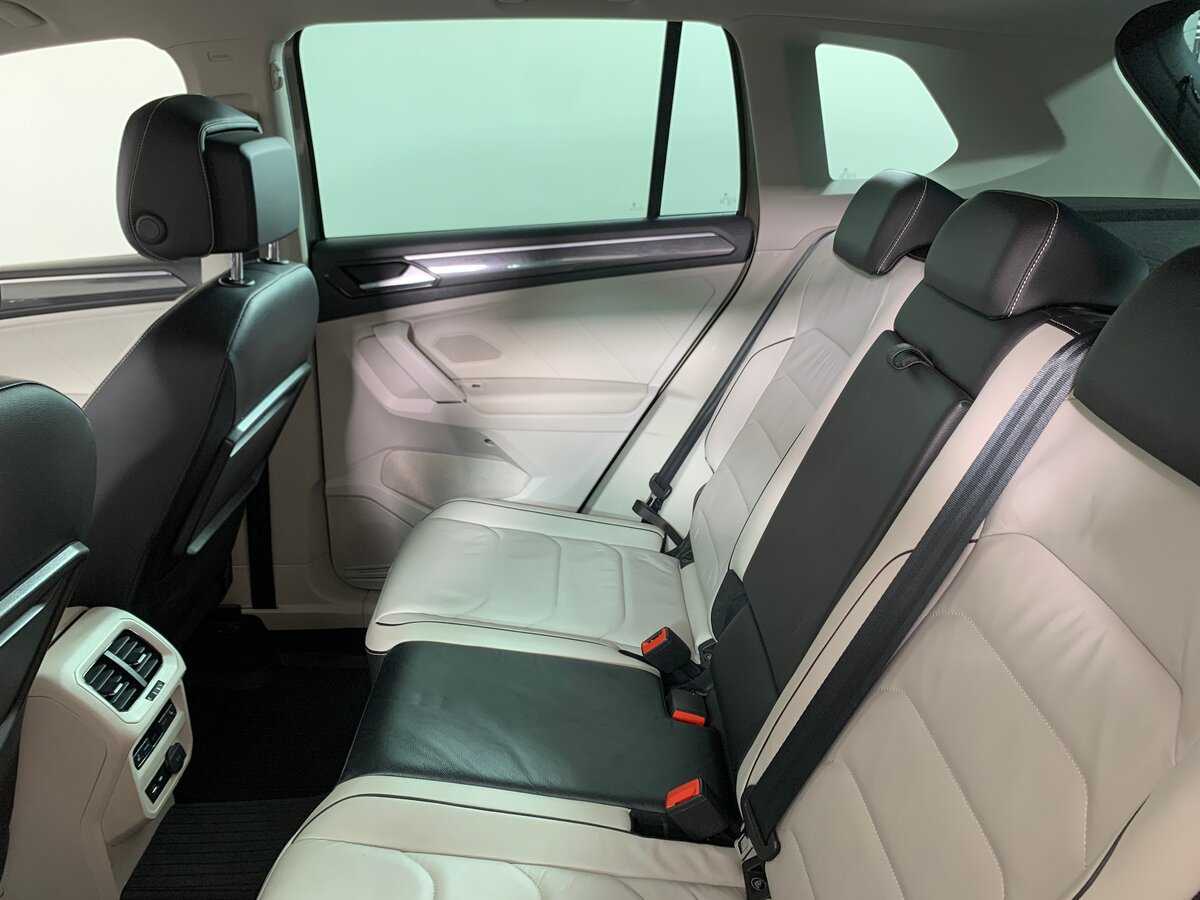 Б/У Фольксваген Тигуан 2017 года. Фото: #18