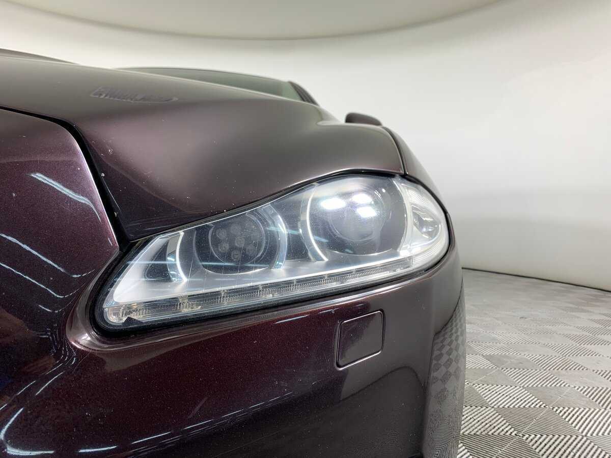 Б/У Ягуар ИксДжи 2012 года. Фото: #9