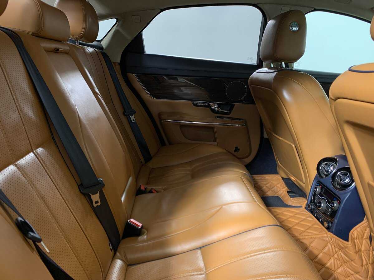 Б/У Ягуар ИксДжи 2012 года. Фото: #17