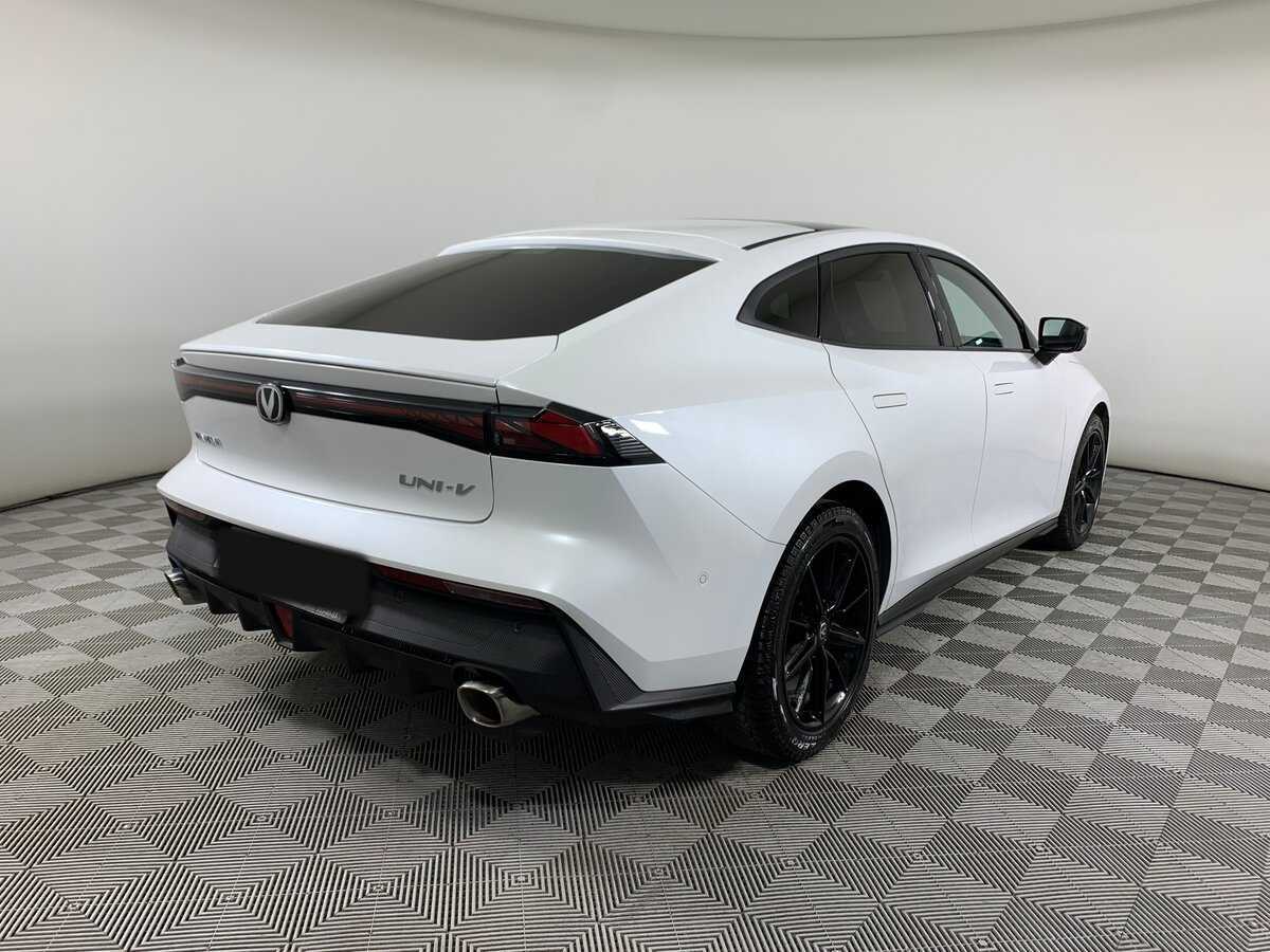 Б/У Чанган УНИ-В 2024 года. Фото: #4