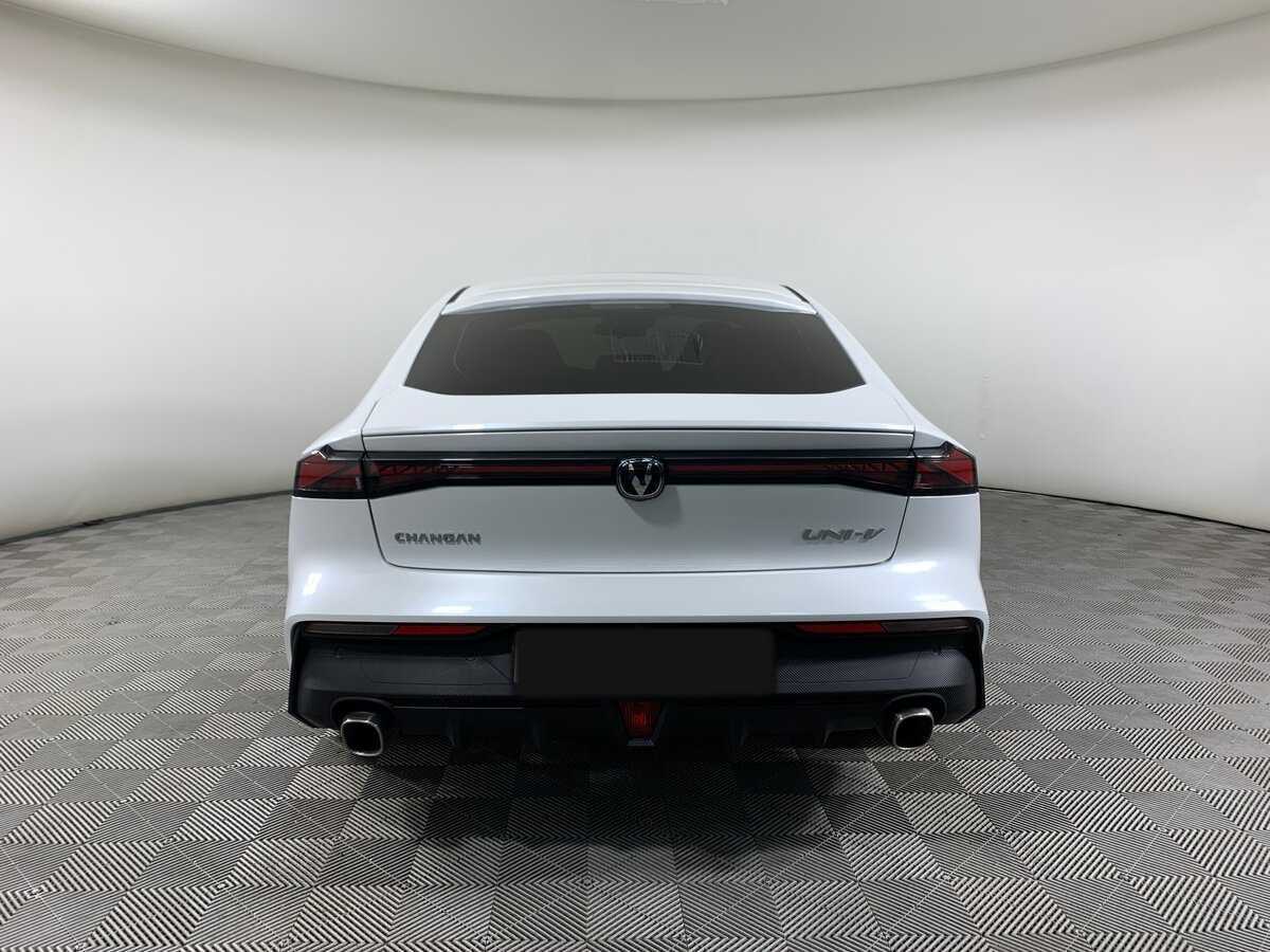 Б/У Чанган УНИ-В 2024 года. Фото: #5