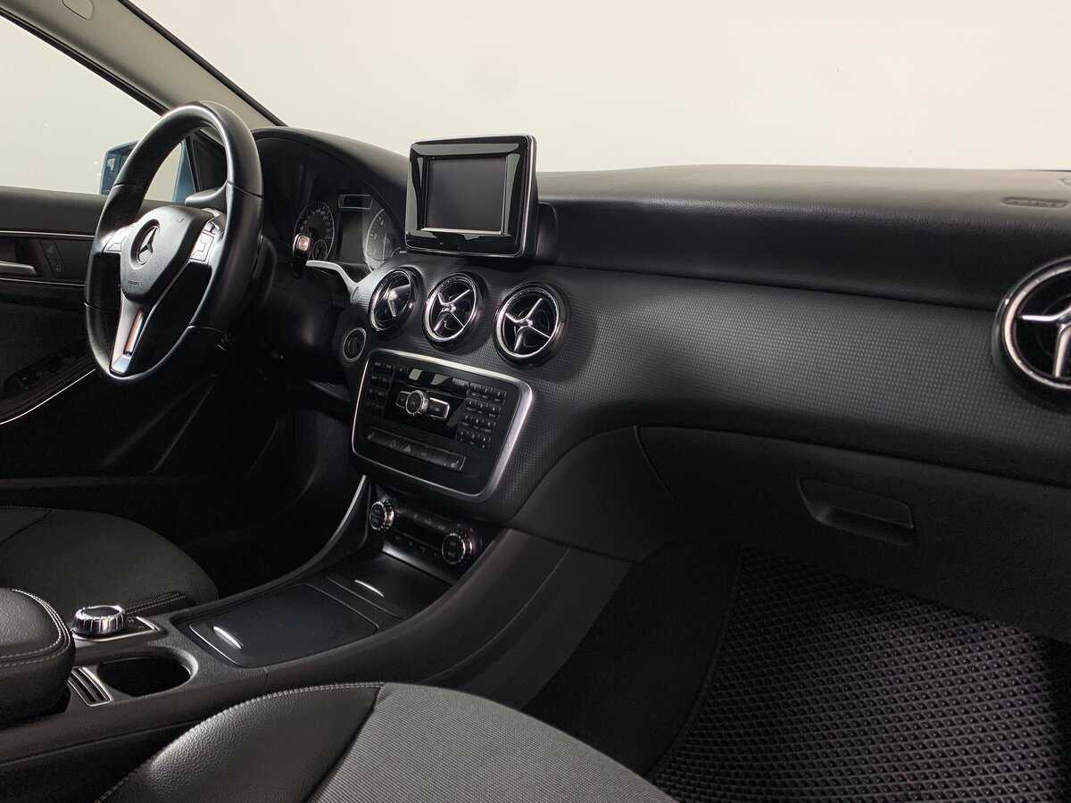 Б/У Мерседес-Бенц А-Класс 2013 года. Фото: #12