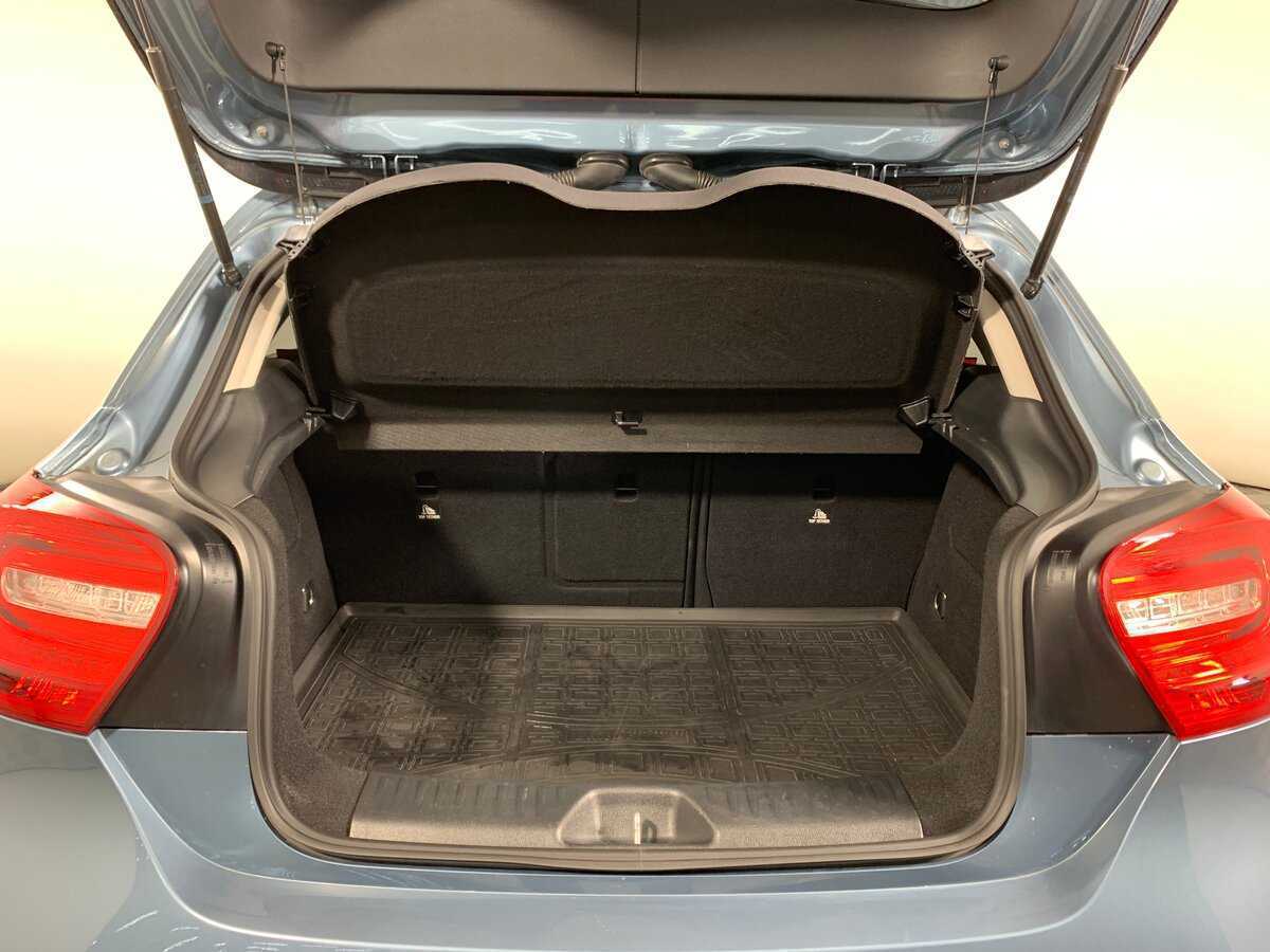 Б/У Мерседес-Бенц А-Класс 2013 года. Фото: #18