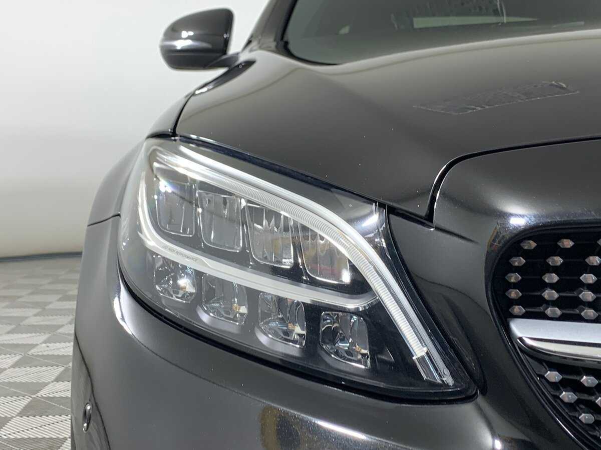 Б/У Мерседес-Бенц Ц-Класс 2019 года. Фото: #9