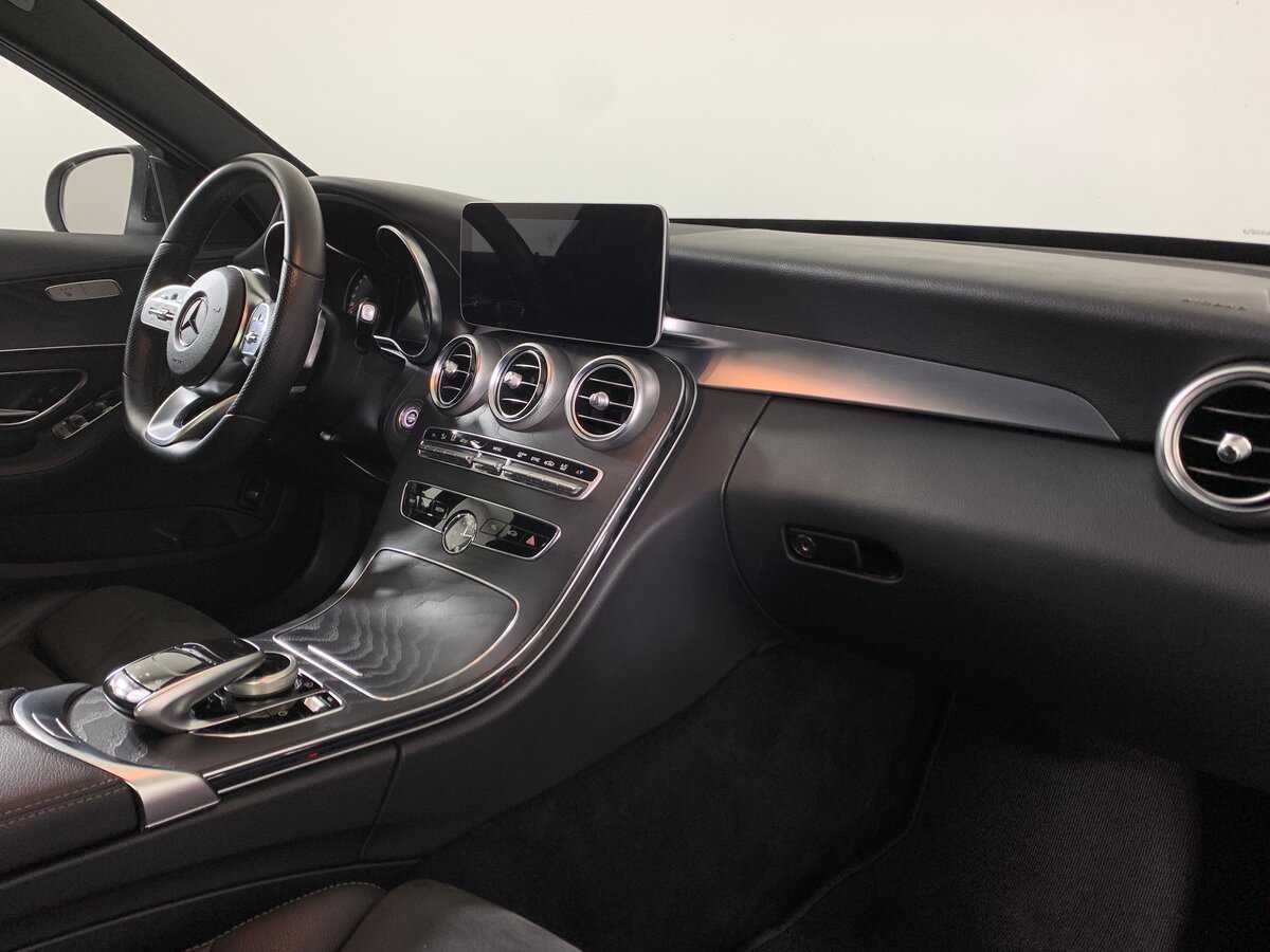 Б/У Мерседес-Бенц Ц-Класс 2019 года. Фото: #13