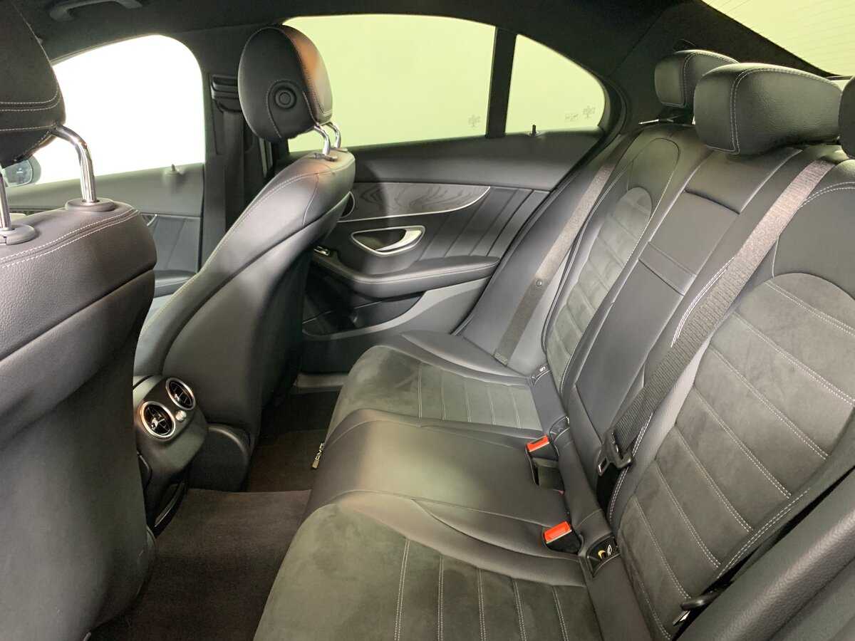 Б/У Мерседес-Бенц Ц-Класс 2019 года. Фото: #18