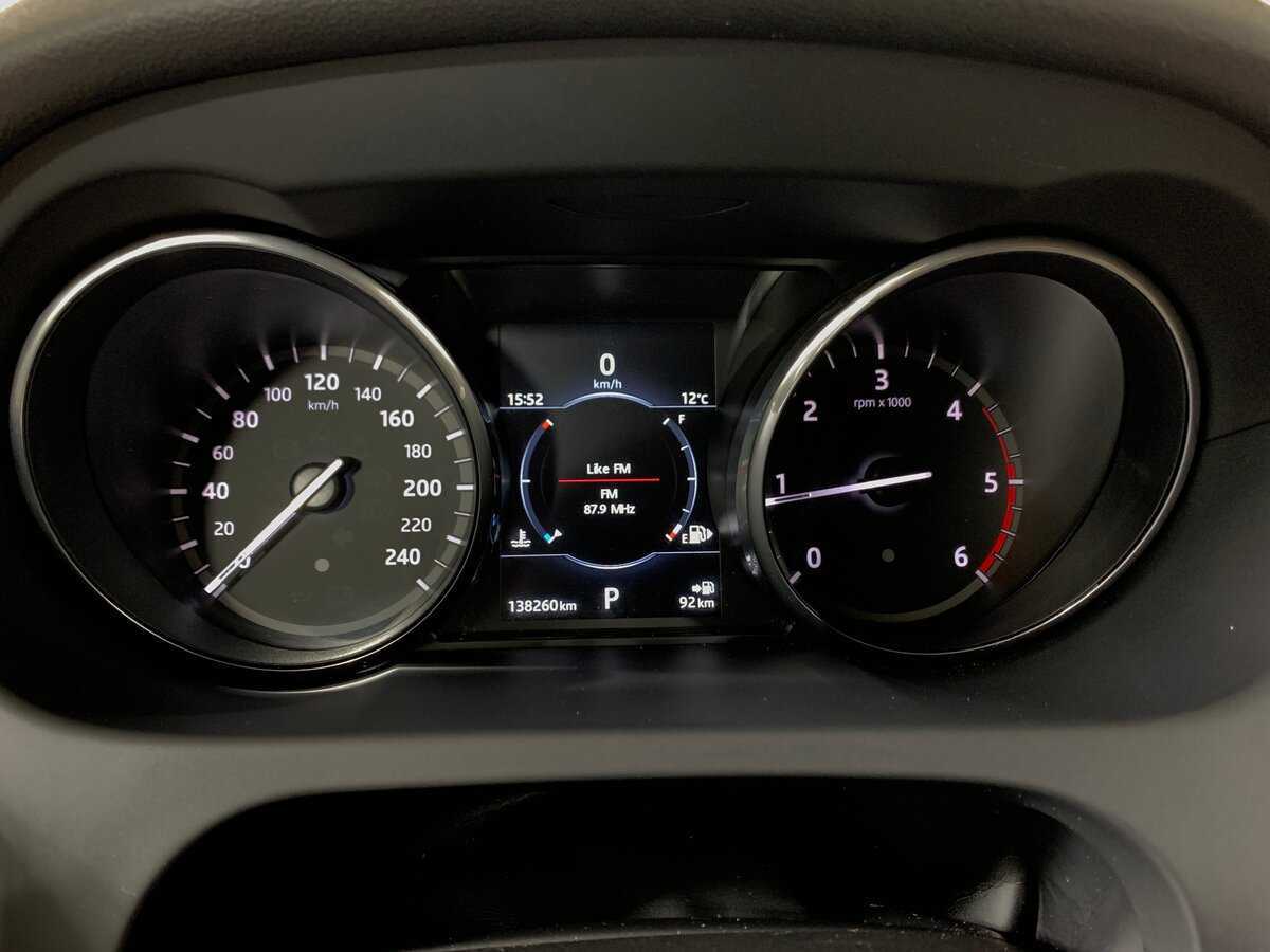 Б/У Лэнд Ровер Дискавери Спорт 2016 года. Фото: #14