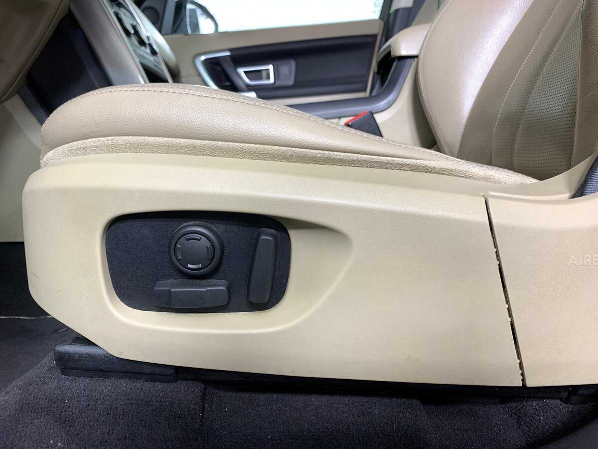 Б/У Лэнд Ровер Дискавери Спорт 2016 года. Фото: #16