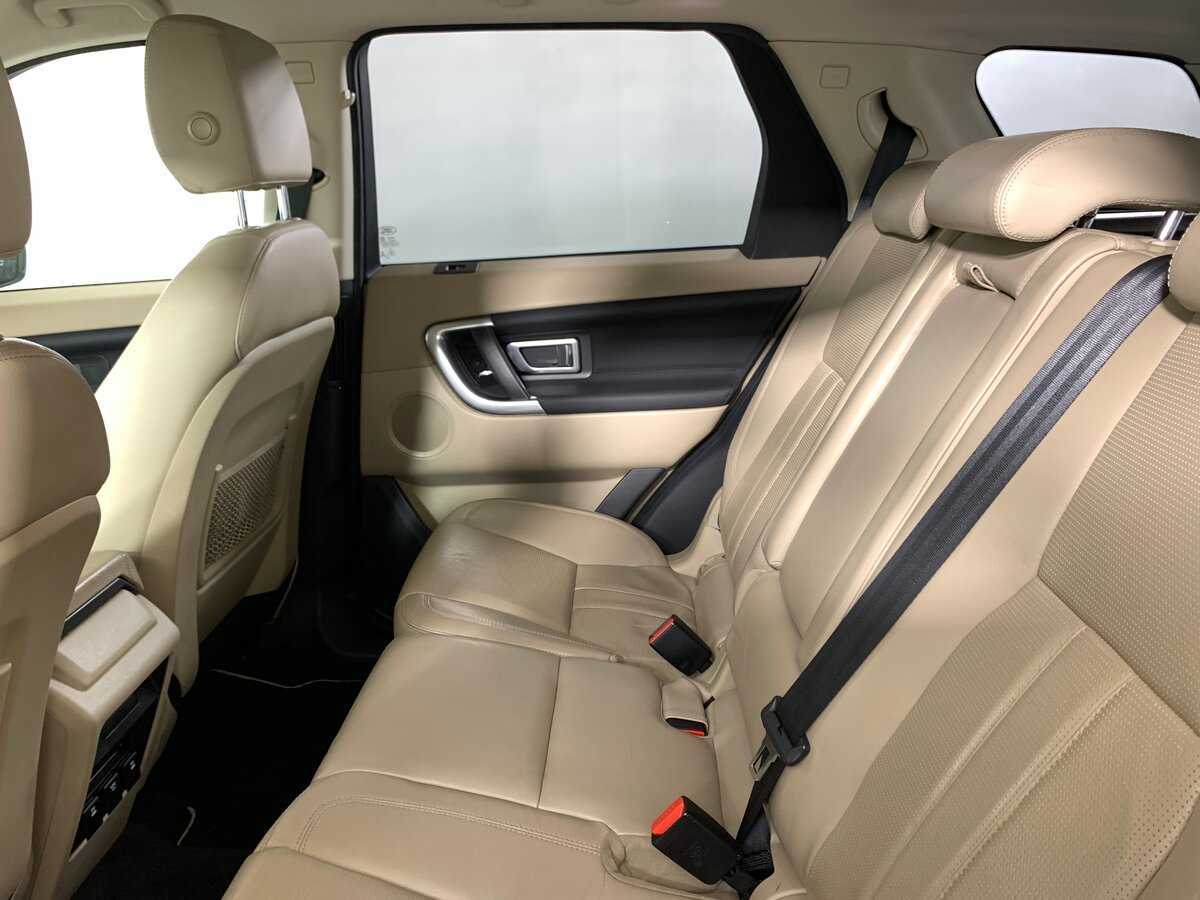 Б/У Лэнд Ровер Дискавери Спорт 2016 года. Фото: #18