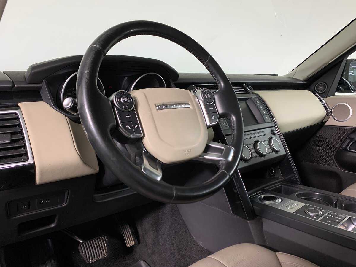 Б/У Лэнд Ровер Дискавери 2017 года. Фото: #10