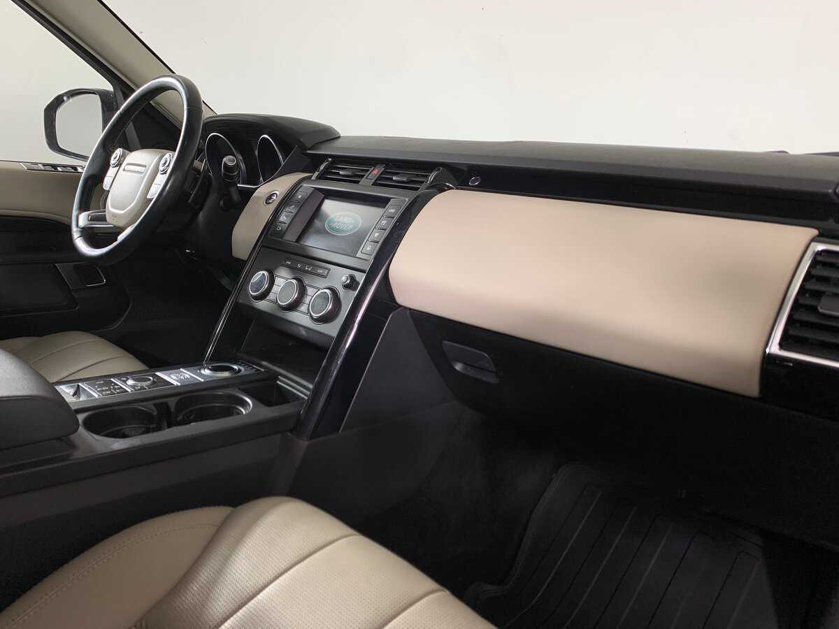 Б/У Лэнд Ровер Дискавери 2017 года. Фото: #12