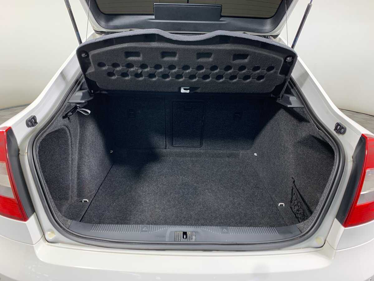 Б/У Шкода Октавия РС 2012 года. Фото: #18