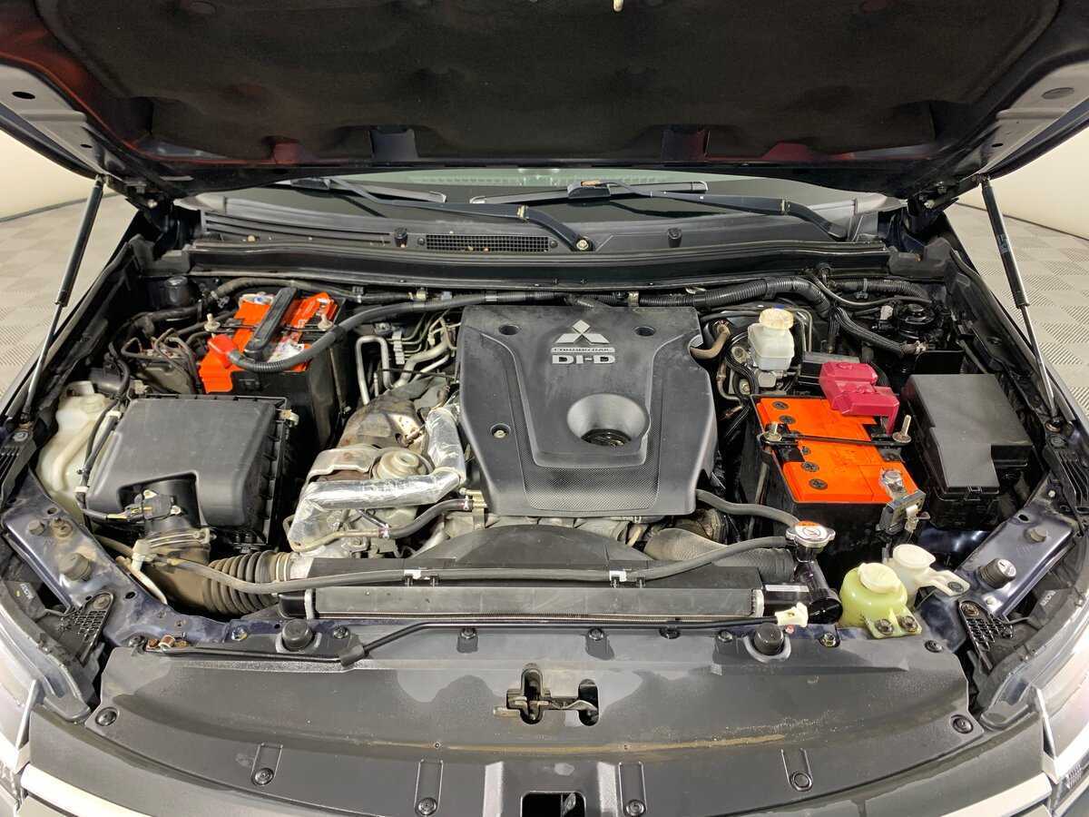 Б/У Митсубиши Паджеро Спорт 2018 года. Фото: #10