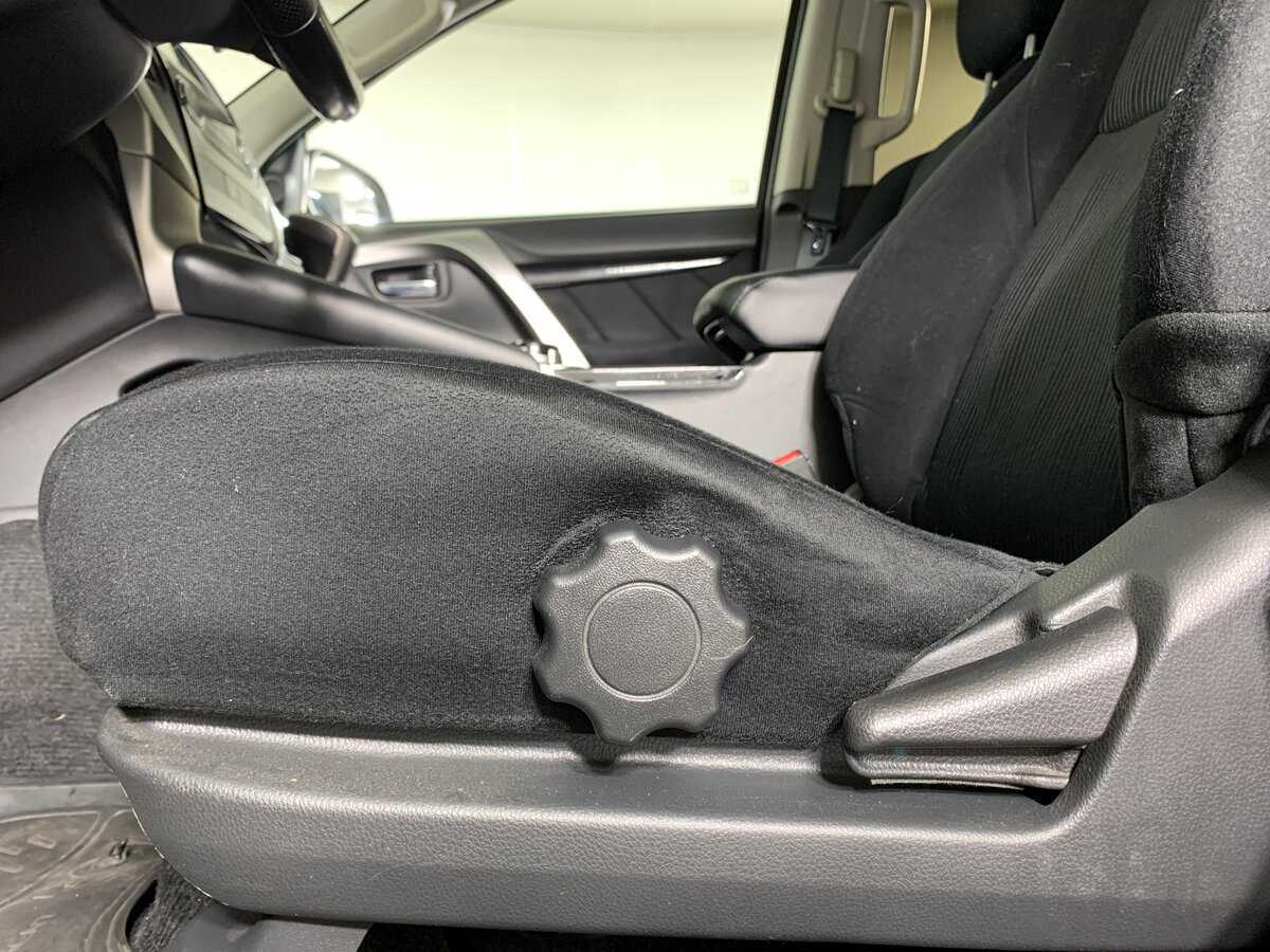 Б/У Митсубиши Паджеро Спорт 2018 года. Фото: #16