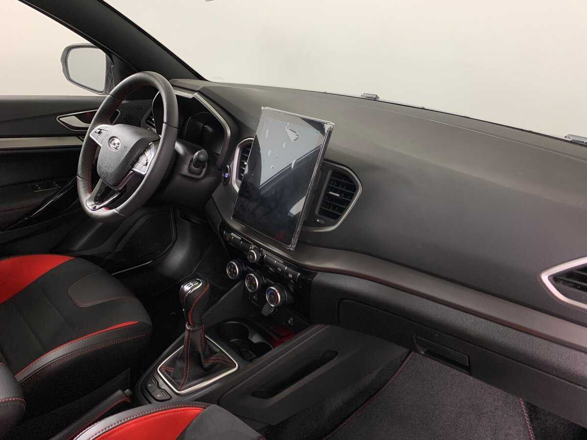 Б/У Лада (ВАЗ) Веста 2024 года. Фото: #13