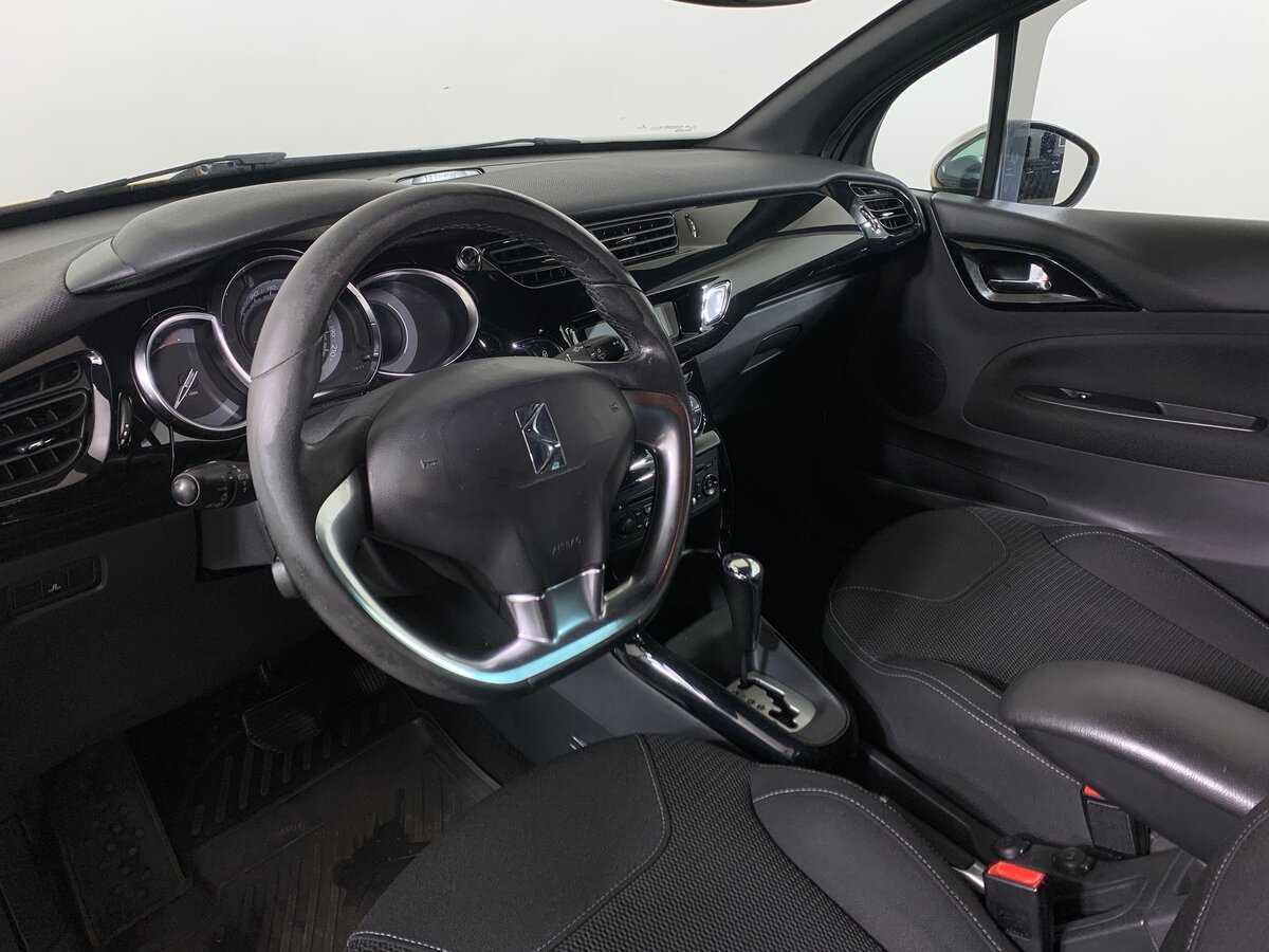 Б/У Ситроен ДС3 2010 года. Фото: #11