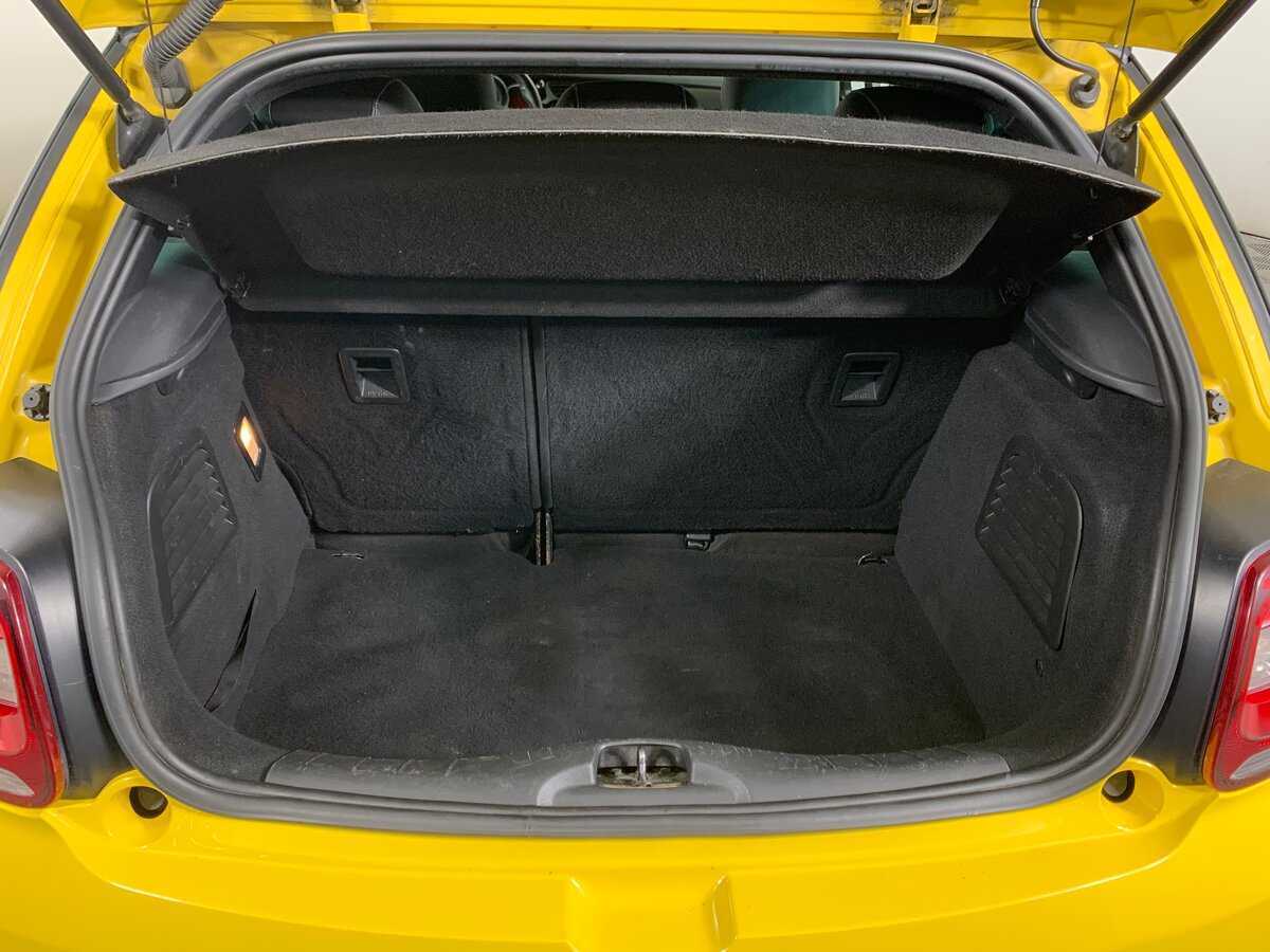 Б/У Ситроен ДС3 2010 года. Фото: #19