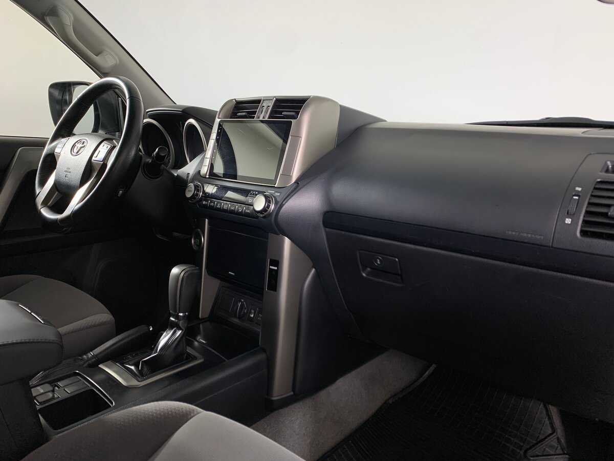 Б/У Тойота Лэнд Крузер Прадо 2012 года. Фото: #10