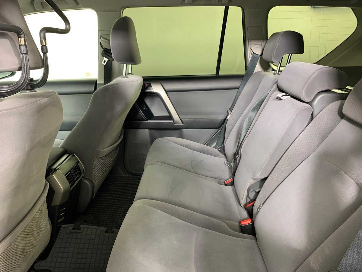 Б/У Тойота Лэнд Крузер Прадо 2012 года. Фото: #15