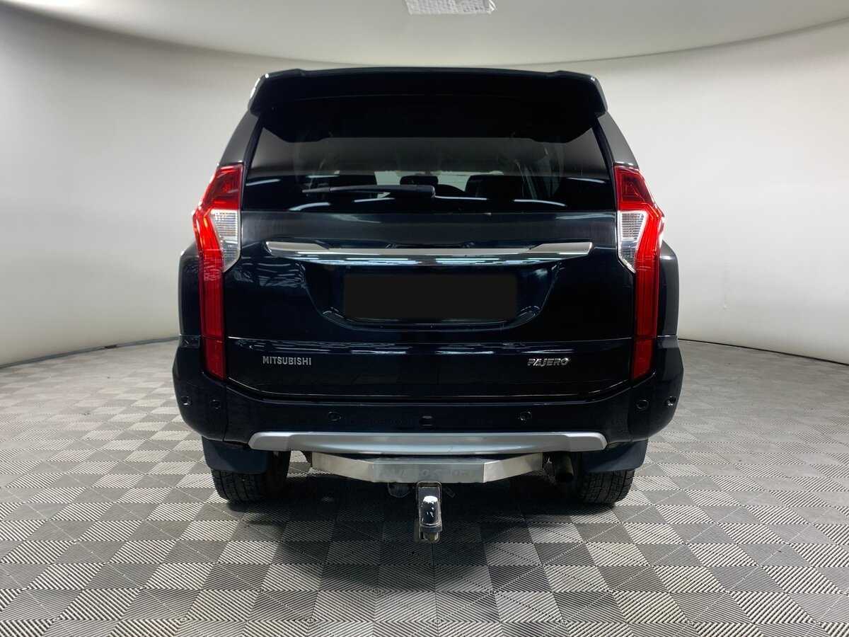 Б/У Митсубиши Паджеро Спорт 2017 года. Фото: #5