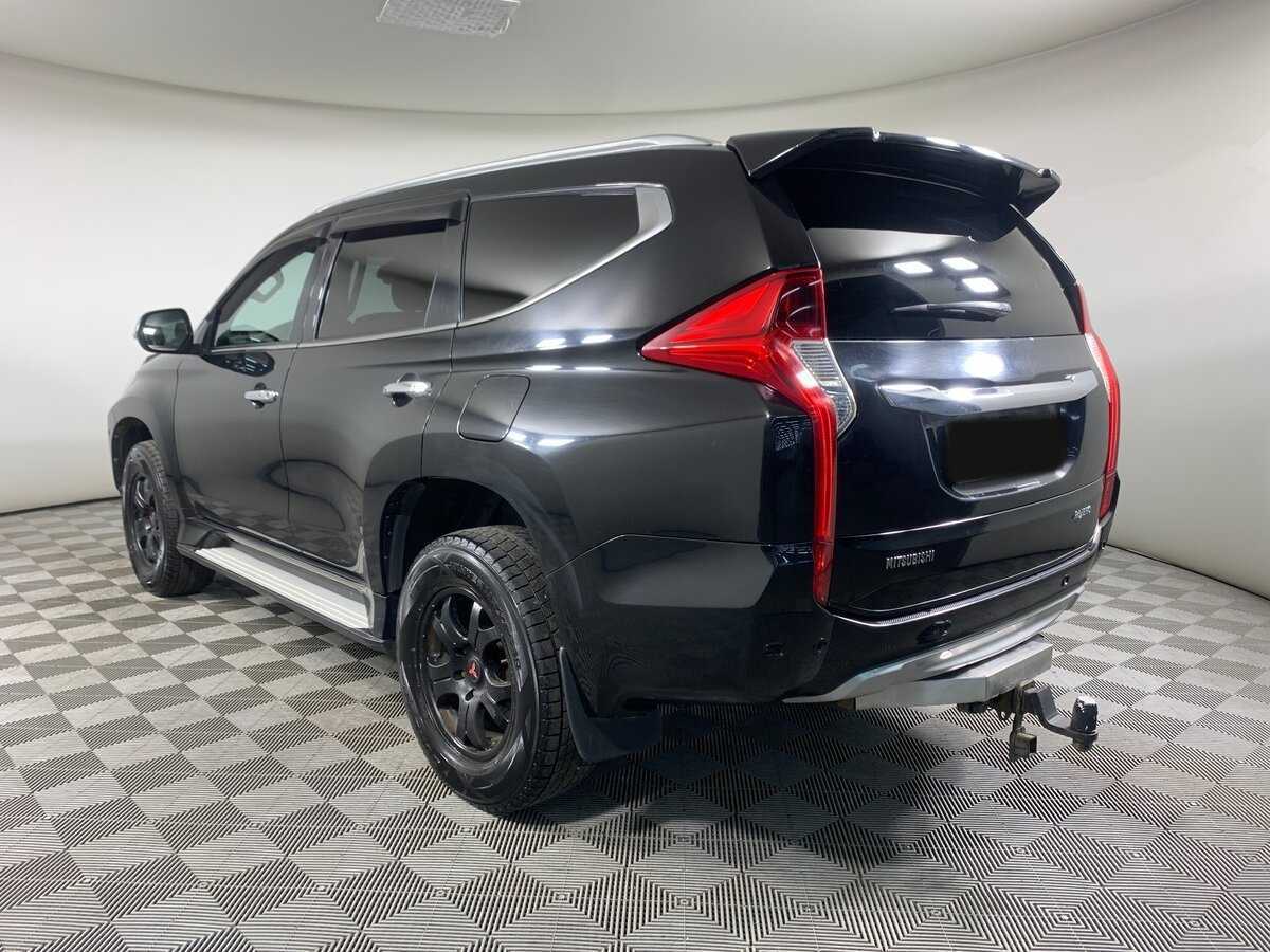 Б/У Митсубиши Паджеро Спорт 2017 года. Фото: #6