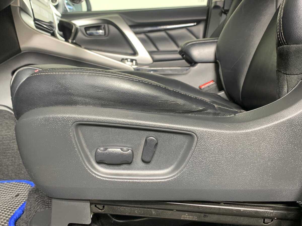 Б/У Митсубиши Паджеро Спорт 2017 года. Фото: #16